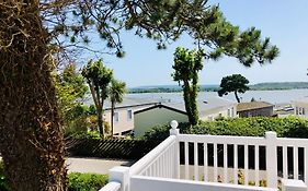 Family Seaside Retreat Private Stay At 5-Star Rockley Holiday Park Poole